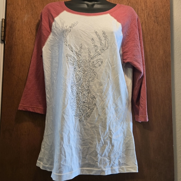 District Tops - District fall deer baseball t-shirt szL